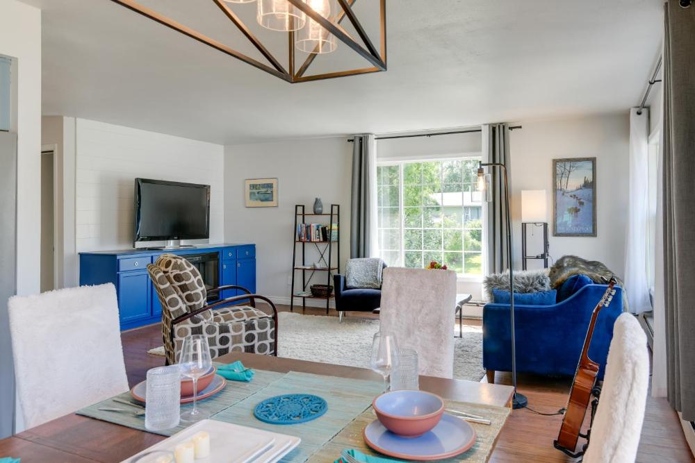 Top-Floor Apt with Fire Pit Near Chugach State Park